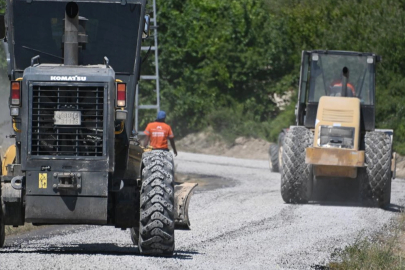 Yarmasu’da 8 kilometrelik yol sathi asfaltla yenilendi
