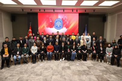 Mektep Melikgazi geleceğe ışık saçıyor