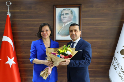 İzmir Karabağlar’da mobilyanın marka değeri büyüyecek