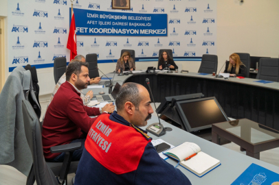 İzmir’de yağış sonrası hasar tespit çalışmaları sürüyor