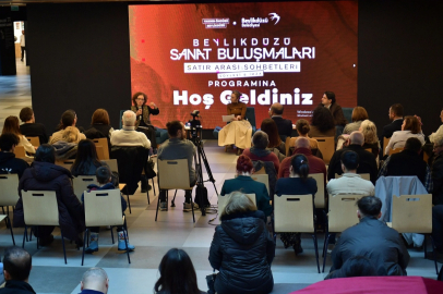 Beylikdüzü Sanat Buluşmalarında 'sosyal çürüme' konuşuldu