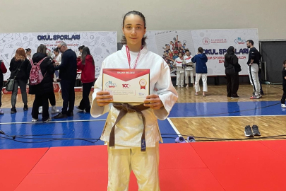 Mudanyalı sporcu Duru Şimşek, Mart'ta Bursa'yı temsil edecek