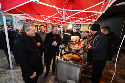 Sakarya'da Başkan Alemdar'dan iftar öncesi Geyve turu