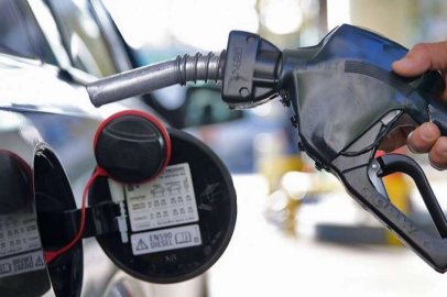 Benzine 1,07 lira zam