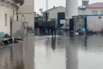 Ağrı’da su taşkınlarına müdahale