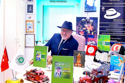 Necmi Cemal’den üçüncü kitap... Yazı tarzında yeni dönem