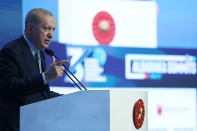 Cumhurbaşkanı Erdoğan'dan Ekonomi Zirvesinde kritik mesajlar... Küresel sarsıntılar her ülkede hissediliyor