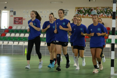 Bursa Büyükşehir Belediyespor Kadın Hentbol Takımı’nda kadro tamam
